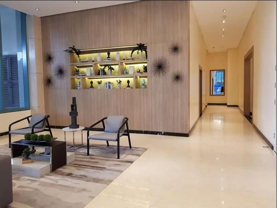 One Uptown Residence Infront Grand Hyatt 1Br, Washer,Fast Wifi Manila Exterior photo