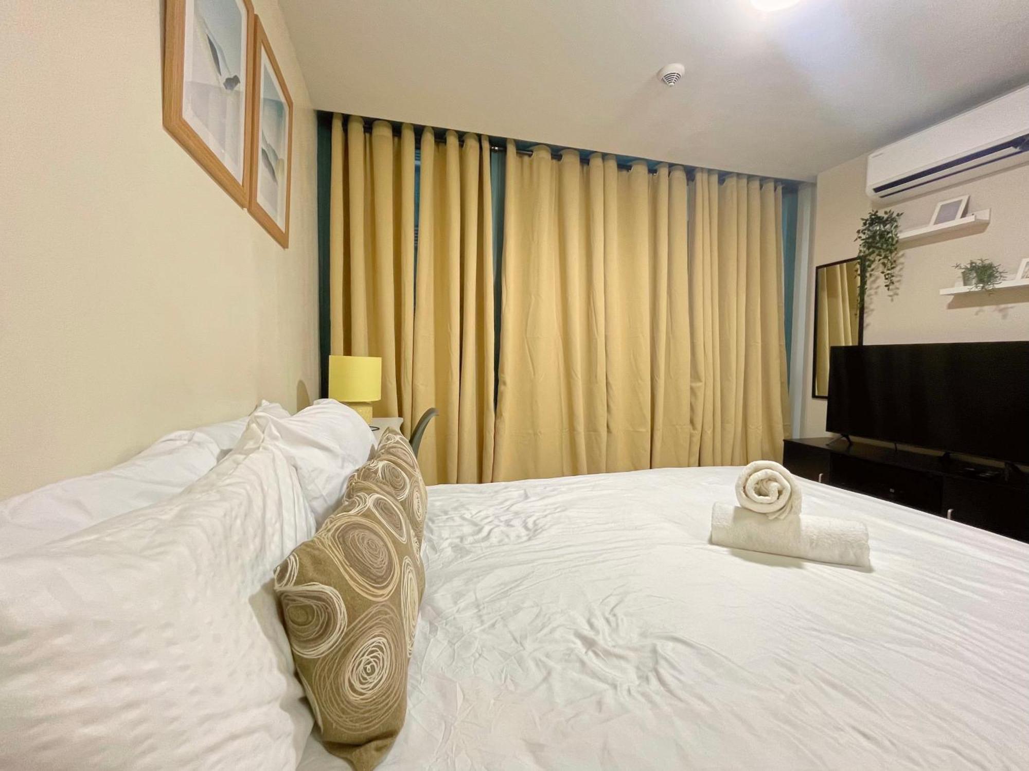 One Uptown Residence Infront Grand Hyatt 1Br, Washer,Fast Wifi Manila Exterior photo